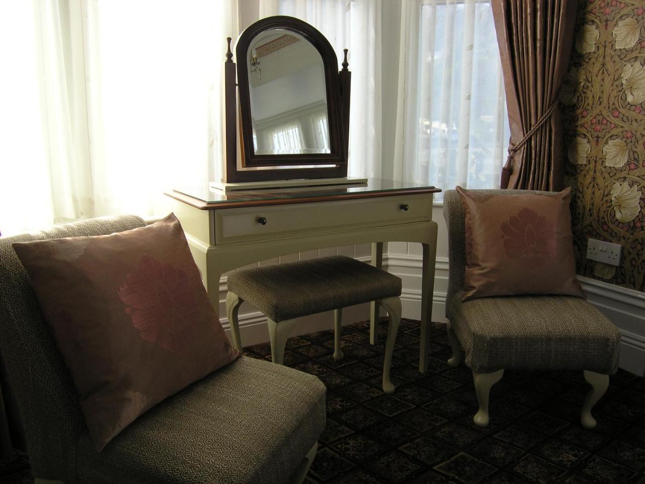Christleton House Guest house